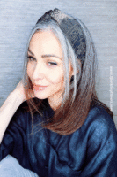 Coiffure pour racines gris