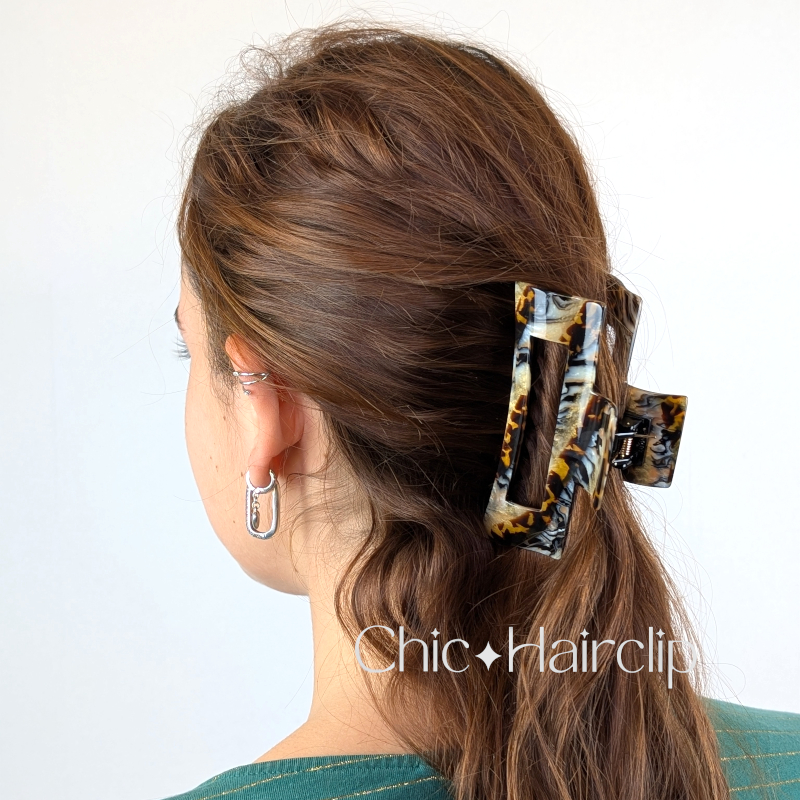 Pince crabe pour cheveux femme acétate qualité fait main en France.
